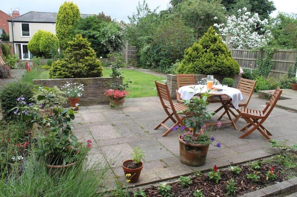 The Lions Bed & Breakfast Newark upon Trent Eksteriør bilde